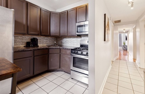 Grand Boulevard Condo | Comfortable Condo in the Heart of Bronzeville by RedAwning