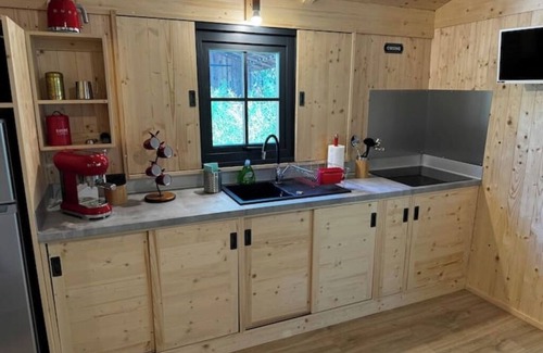 Clermont-l'Herault Cabin | Comfortable wooden cabins for rent (heating & air-conditioning).