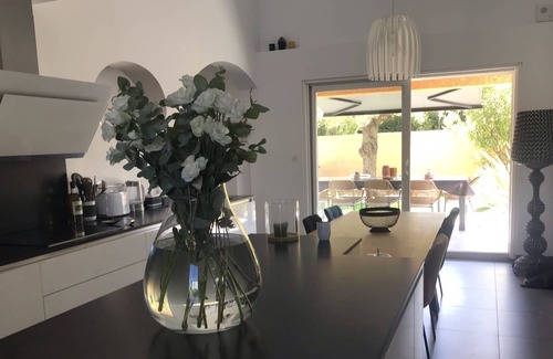 La Roque-d'Antheron House | Comfortable villa, quality equipment in La Roque d'Anthéron.