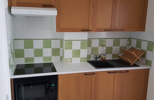 La Trinite-sur-Mer Apartment | Comfortable apartment in a quiet location with plenty of natural light