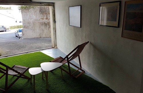 La Trinite-sur-Mer Apartment | Comfortable apartment in a quiet location with plenty of natural light