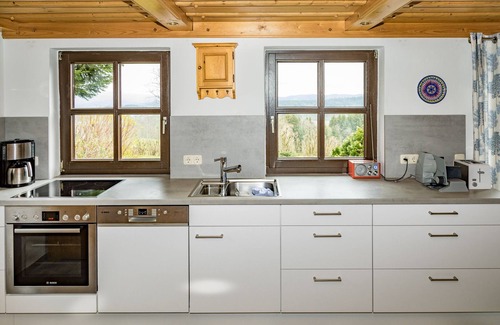 Kollnburg House | comfortable free-standing holiday house with dreamlike distant view