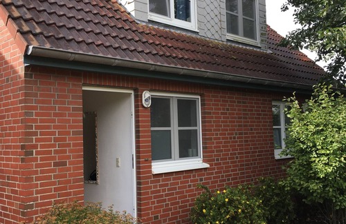 Borkum House | Comfortable holiday center house with its own garden directly at the nature reserve
