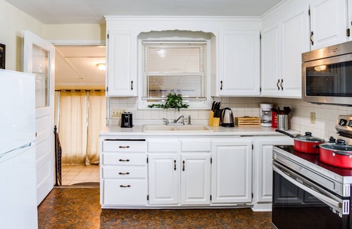 Gates-North Gates House | Comfortable Home In the Suburb close to Dwtn/Airport/UofR