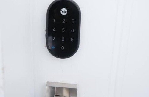 St. James Apartment | Comfortable home near airport