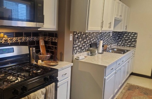 Detroit House | Comfortable Home Near Downtown Detroit - W Grand Blvd.