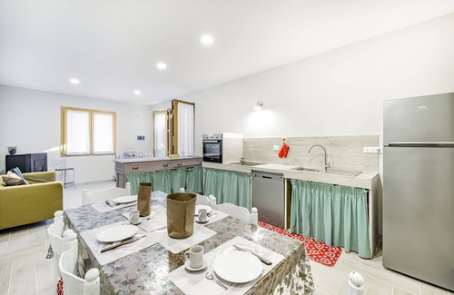 Macchino House | Comfortable Home Vittoria1 Among Greenery, Pistoia, Italy