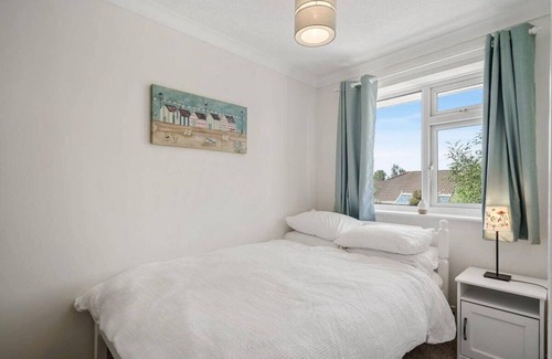 Barnstaple House | Comfortable Home with Parking & Garden, Barnstaple