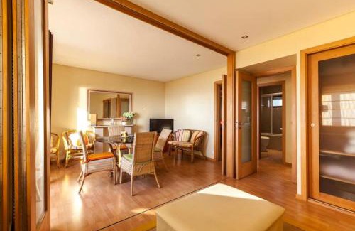 Caminha House | Comfortable House in Moledo with Sea View and Parking