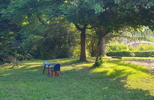 Bouliac House | Comfortable house with view in wooded garden