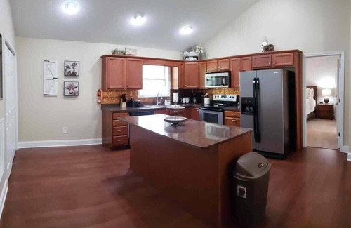 Clayton House | Comfortable In-Town Stay - Clayton, GA