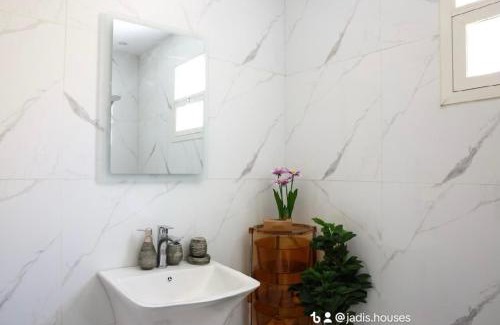 Al Aqiq Apartment | Comfortable jadi,s houses