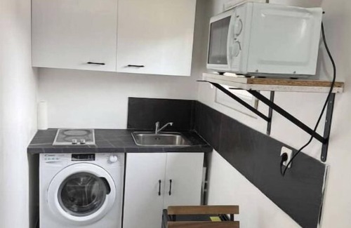 Alfortville Apartment | Comfortable location