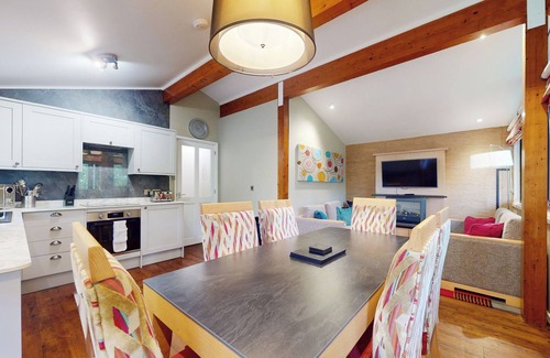 Millom Ski Chalet | Comfortable lodge with one double and one twin bedroom.