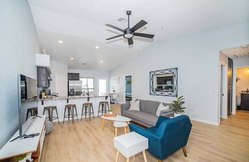 Yuma House | Comfortable Mid-Century Style Home in Central Yuma