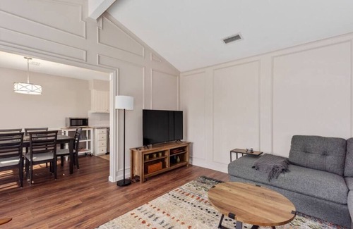 Coppell House | Comfortable & Modern Home minutes from DFW Airport