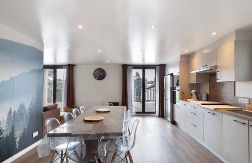 Formigueres Apartment | Comfortable Mountain Stay in Formiguères: 4Bedrooms, 9Min from the Ski Resort with Private Terrace !