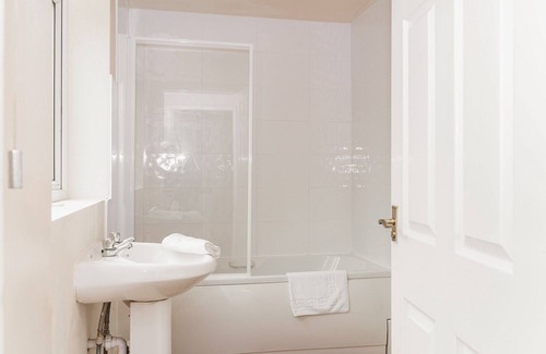 Stoke-on-Trent House | Comfortable Property in stoke near city