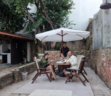 Figueira da Foz Villa | Comfortable rustic house with spacious garden near the beach
