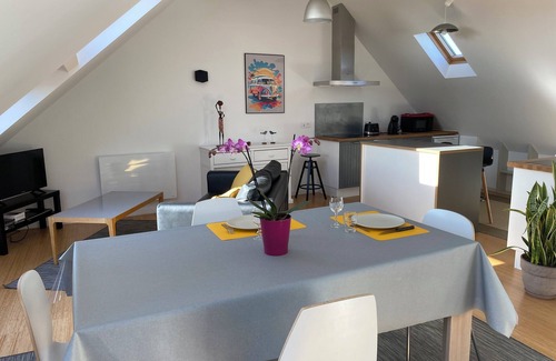 Plovan Apartment | Comfortable, spacious contemporary apartment close to the ocean