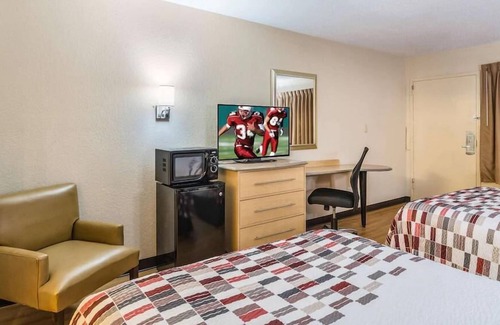 Williamsburg House | Comfortable Stay, Superb Location! Pet-Friendly, Free Parking!