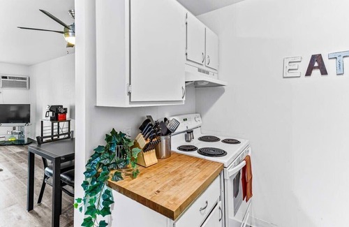 Ann Arbor Apartment | Comfortable stay steps from The Big House