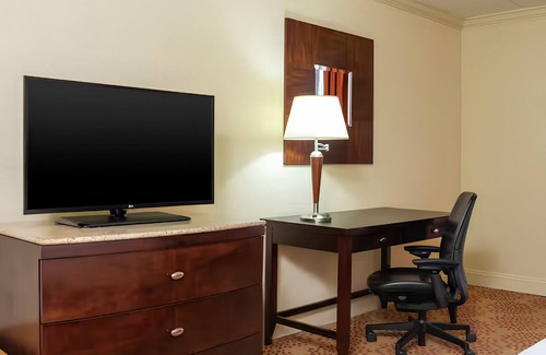 East Paris House | Comfortable Stay w/Heated Pool, Free Shuttle & Local attractions/dining Nearby