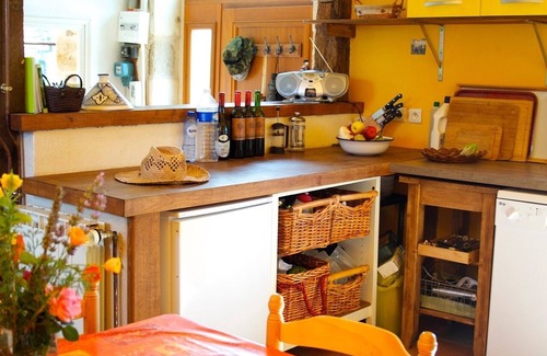 Saint-Mesmin Other | Comfortable stone 4-bedroom country house with large 6m x 6 m family room