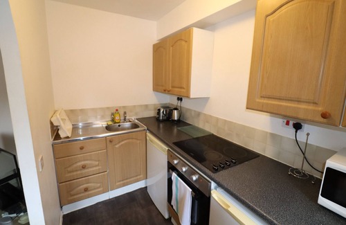 Bracknell Apartment | Comfortable Studio Apartment in Bracknell
