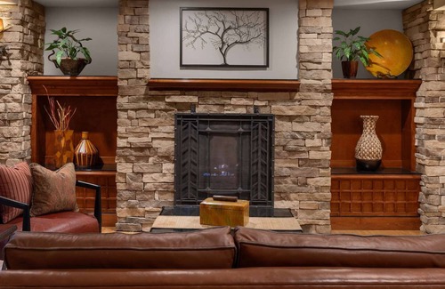 Milpitas Hotel | Comfortable Suite w/breakfast Near Major Silicon Valley Attractions