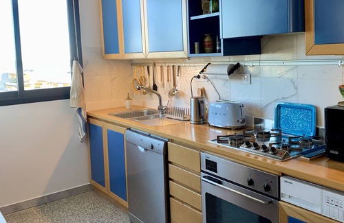 Menton Apartment | Comfortable top-floor apartment with sea view