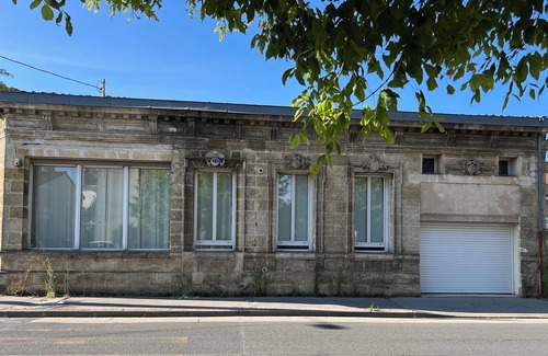 Cauderan House | Comfortable town house 10 minutes from town center.