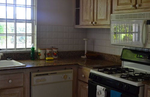 Brighton Apartment | Comfortable, Tropical, Beachfront Living