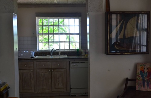 Brighton Apartment | Comfortable, Tropical, Beachfront Living