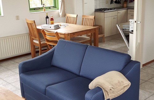 Julianadorp aan zee House | COMFORTABLE VACATION HOME NEAR THE BEACH - IDEAL FOR A RELAXING VACATION