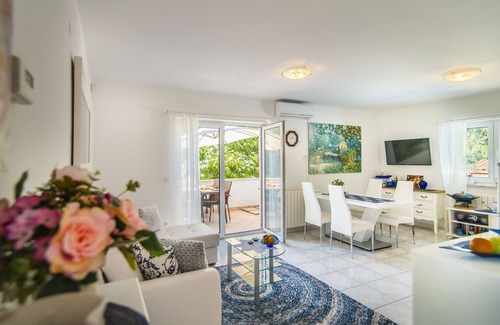 Kukci Villa | Comfortable Villa in Porec with Private Swimming Pool