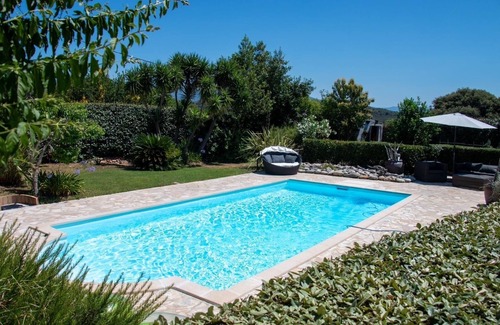 Appietto Villa | COMFORTABLE VILLA WITH PRIVATE POOL AND JACUZZI CLOSE TO THE BEACH