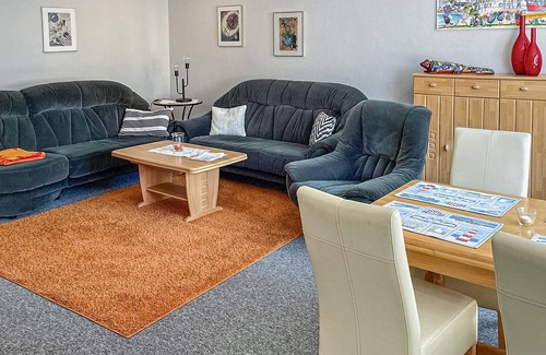Klushof Apartment | Comfortably and cozily furnished vacation apartment with a large south-facing balcony, located in th