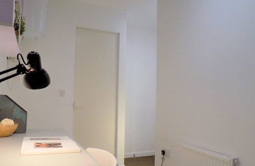 Gamston House | Comfory En-suite Room very close to Uni