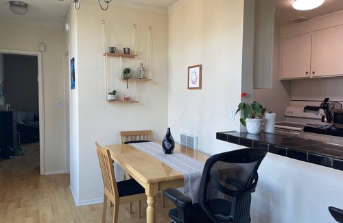 Pico - Robertson Condo | Comfy 1-Bedroom in Pico w/Great Views - No taxes with 31 day booking!