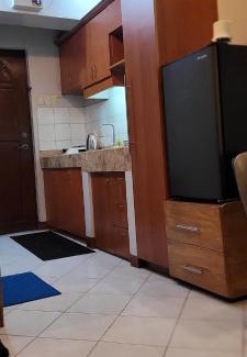 Ermita Apartment | COMFY 1-BR Condo near SLEC, US Embassy, Malls,Park