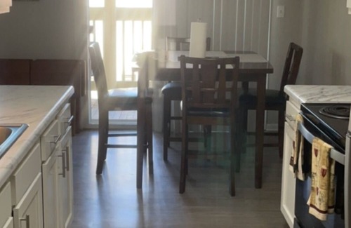 Lawrence Apartment | Comfy 2-Bedroom minutes from Downtown Indy