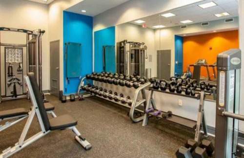 Five Points South Apartment | Comfy 2BR in Mid-Rise Perfect for Groups