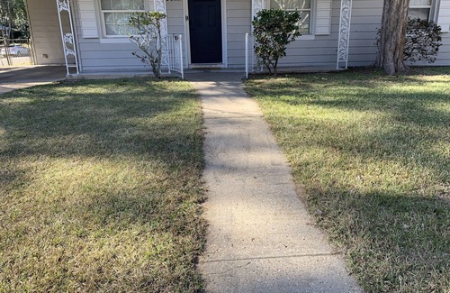 Tallahassee House | Comfy and Spacious Meridian Park home