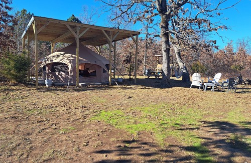 New Eucha RV Rental | Comfy Beds and Hot Shower Awaits You