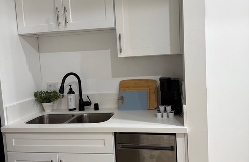 Temple City House | Comfy & calm 2 bedroom guest house near I-10, Temple city