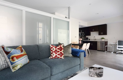 Pasadena Apartment | Comfy, Clean and Modern Pasadena Apartment