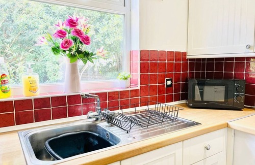Southsea Apartment | "Comfy, clean, and quiet – a chic, stylish room with all-new comforts!"