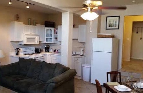 Spring Valley Apartment | Comfy Cozy 1 Bedroom Flat