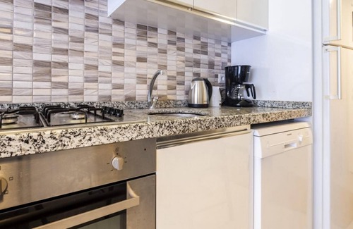 Tophane Apartment | Comfy Flat 650 m to Galata Tower